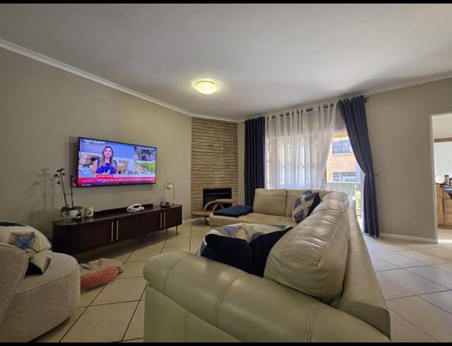 2 BEDROOM TOWNHOUSE FOR SALE IN MEYERSDAL